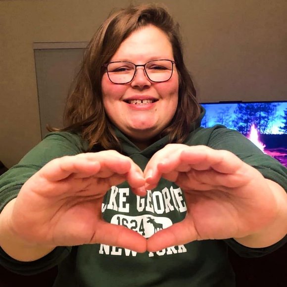 Meet Erika - Picture 5 of 5